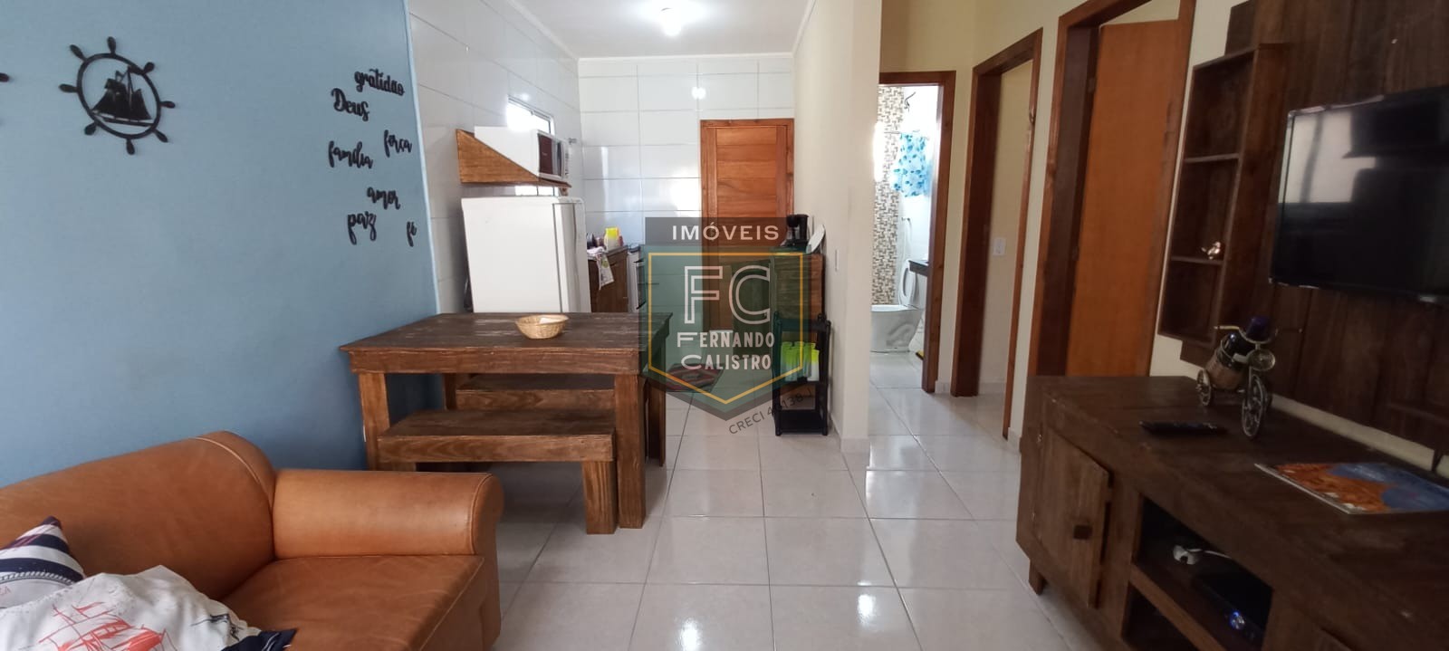 Casa térrea na praia em condomínio fechado, mobiliada, 2 dor