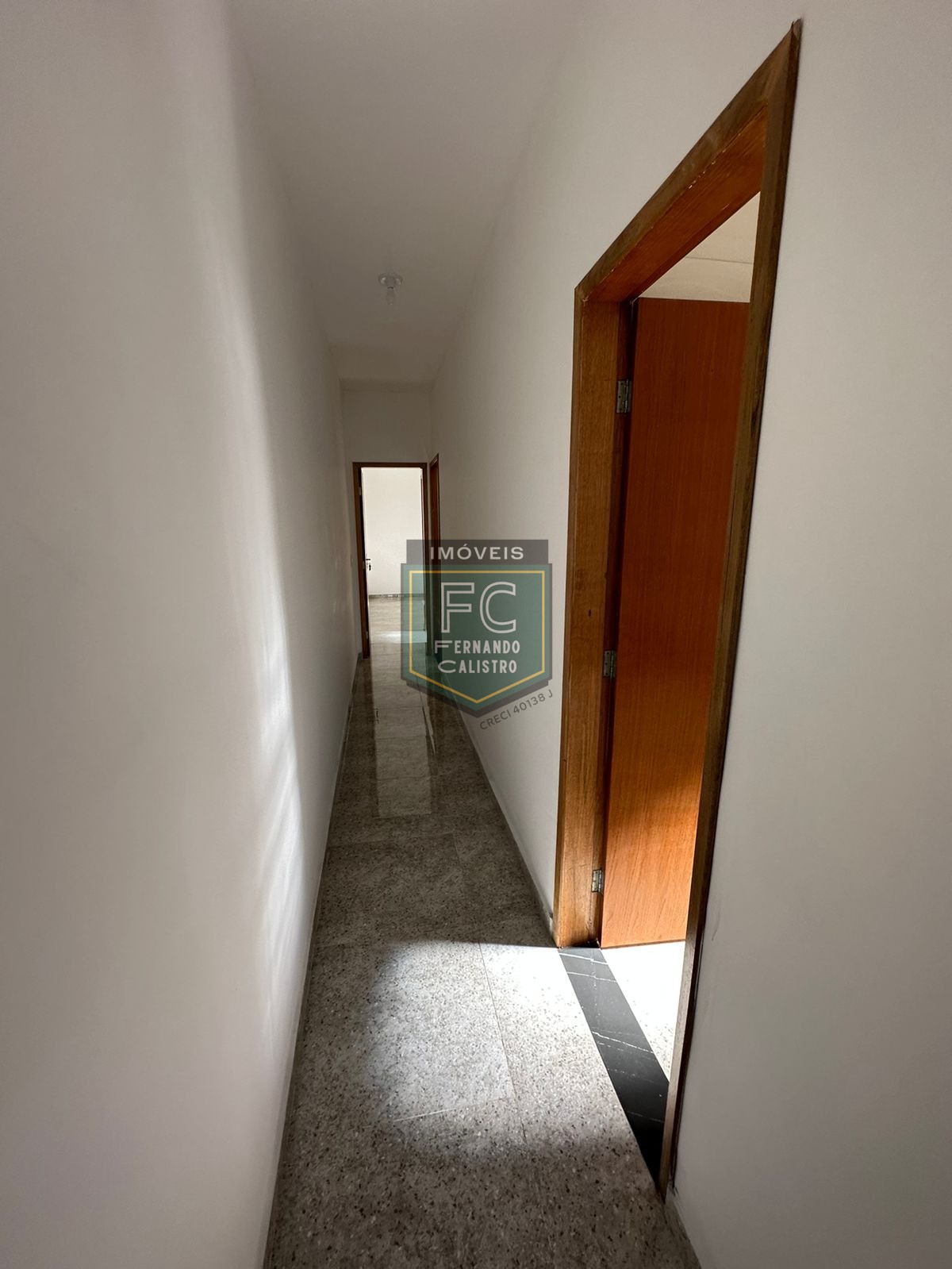 Casas novas prontas para morar, 2 dormitórios (1 suíte), quintal c/ piscina, área gourmet c/ churrasqueira, 2 vagas, 750 mts da praia, itanhaém - sp