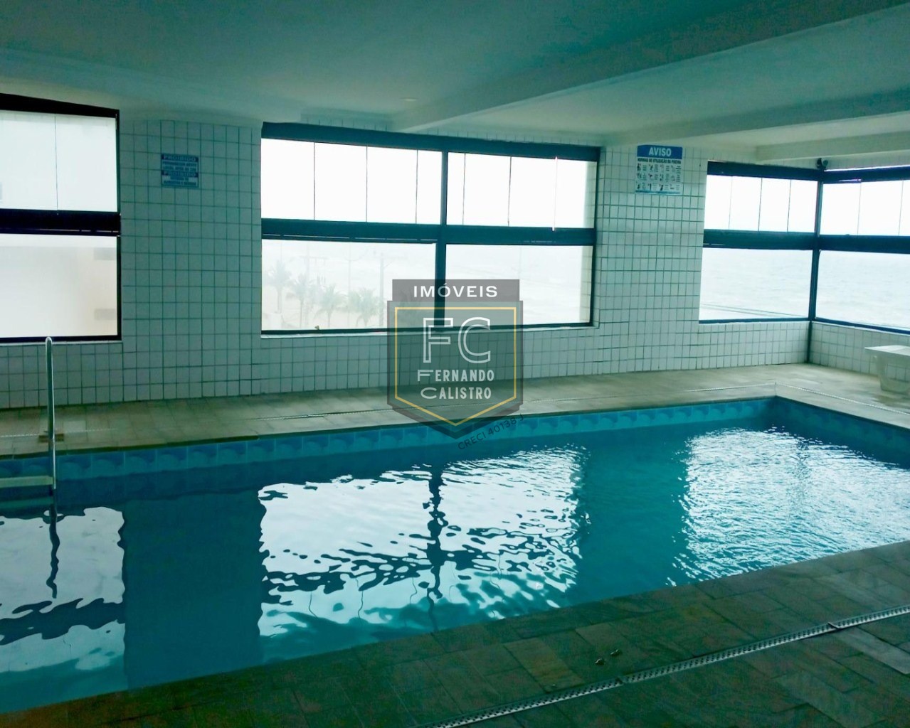 Locação definitiva: apartamento alto padrão 2 dormitórios (1 suíte) c/ vista p/ o mar, 75m², lazer completo frente mar, centro histórico, mongaguá sp