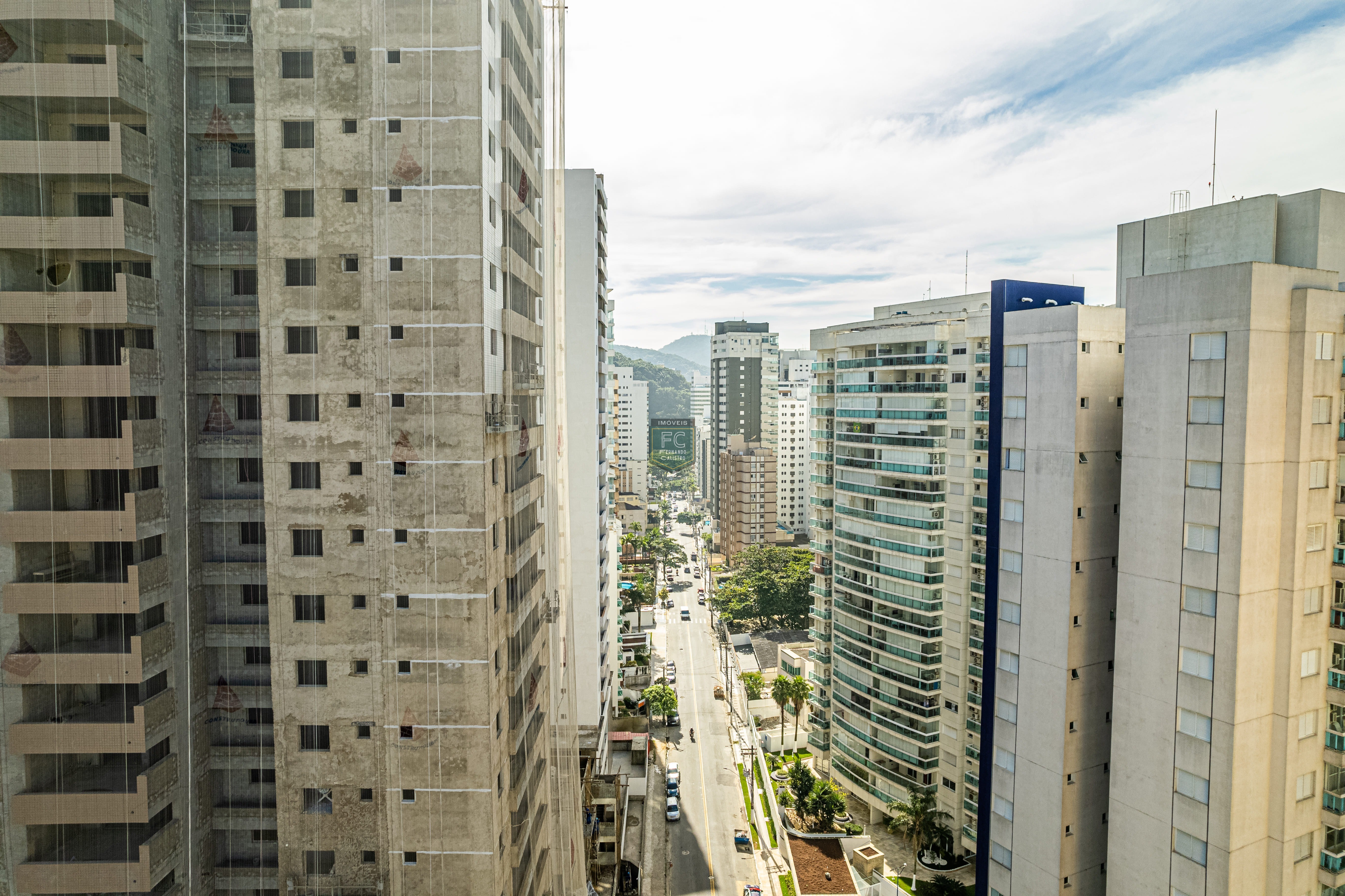 Investimento guarujá: apartamento alto padrão 3 dormitórios (1 suíte), varanda gourmet, 2 vagas, lazer de clube, financ. Direto, v. Alzira, guarujá sp