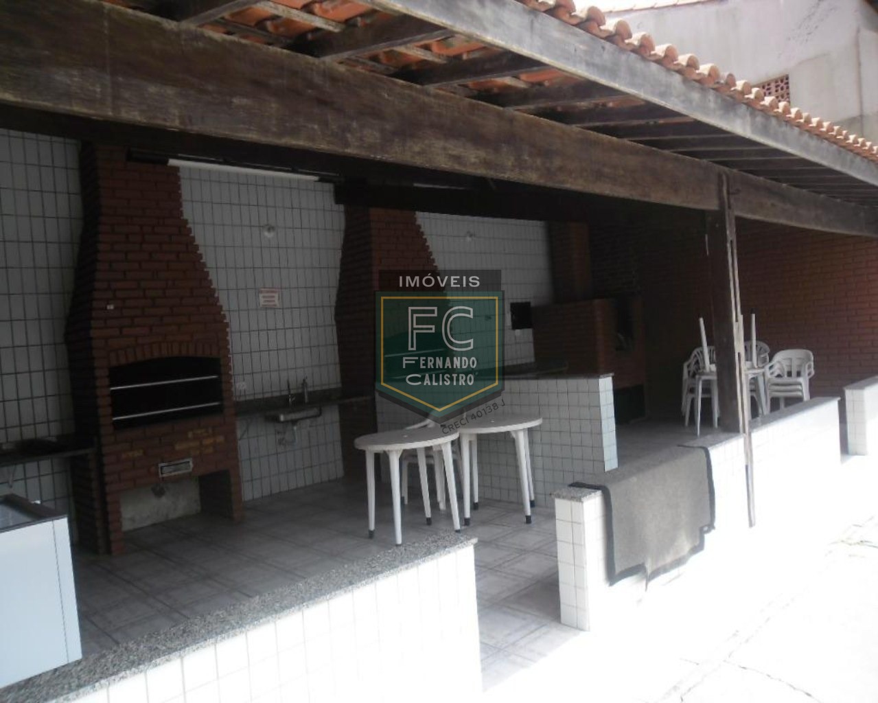 Locação definitiva: apartamento alto padrão 2 dormitórios (1 suíte) c/ vista p/ o mar, 75m², lazer completo frente mar, centro histórico, mongaguá sp