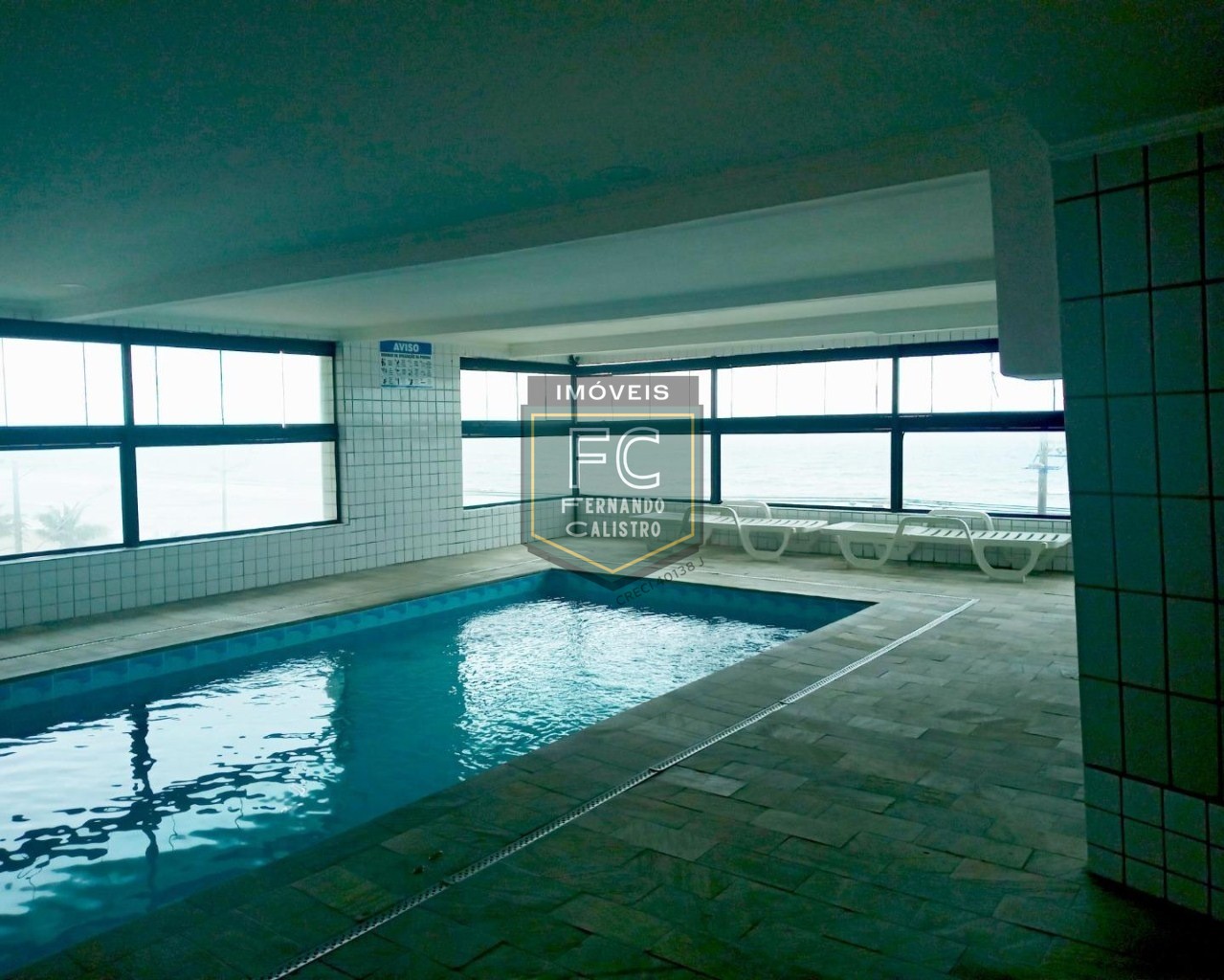 Locação definitiva: apartamento alto padrão 2 dormitórios (1 suíte) c/ vista p/ o mar, 75m², lazer completo frente mar, centro histórico, mongaguá sp