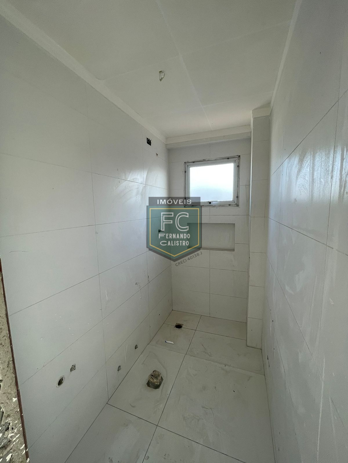 Apartamento alto padrão 2 dormitórios (1 suites), varanda gourmet c/ vista mar, lazer completo, 2 vagas, quadra da praia, guilhermina, praia grande/sp