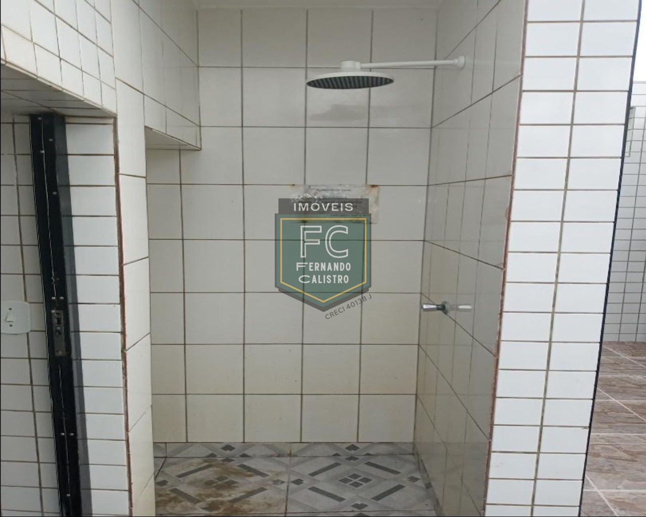 Locação definitiva: apartamento alto padrão 2 dormitórios (1 suíte) c/ vista p/ o mar, 75m², lazer completo frente mar, centro histórico, mongaguá sp