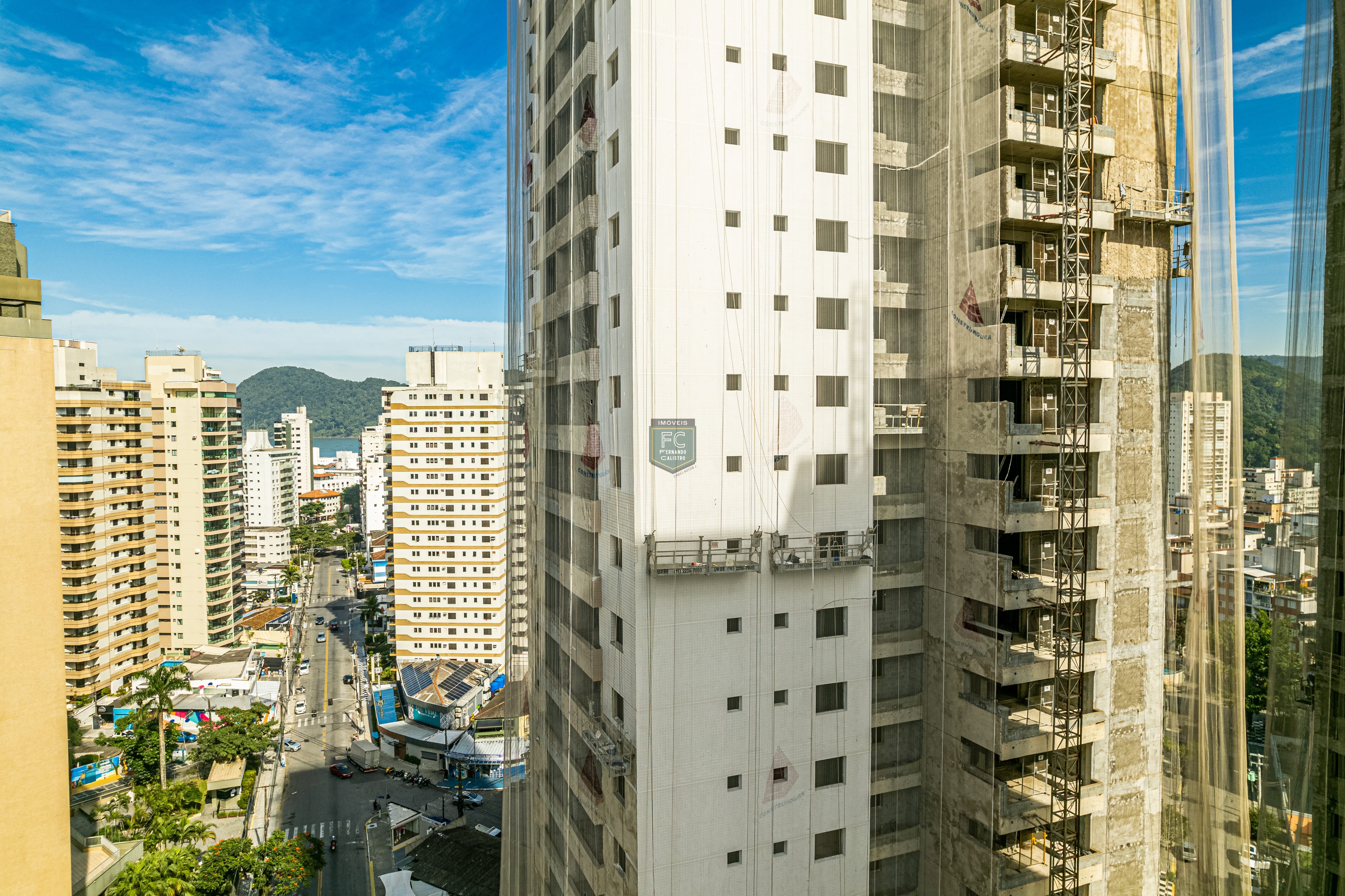Investimento guarujá: apartamento alto padrão 3 dormitórios (1 suíte), varanda gourmet, 2 vagas, lazer de clube, financ. Direto, v. Alzira, guarujá sp
