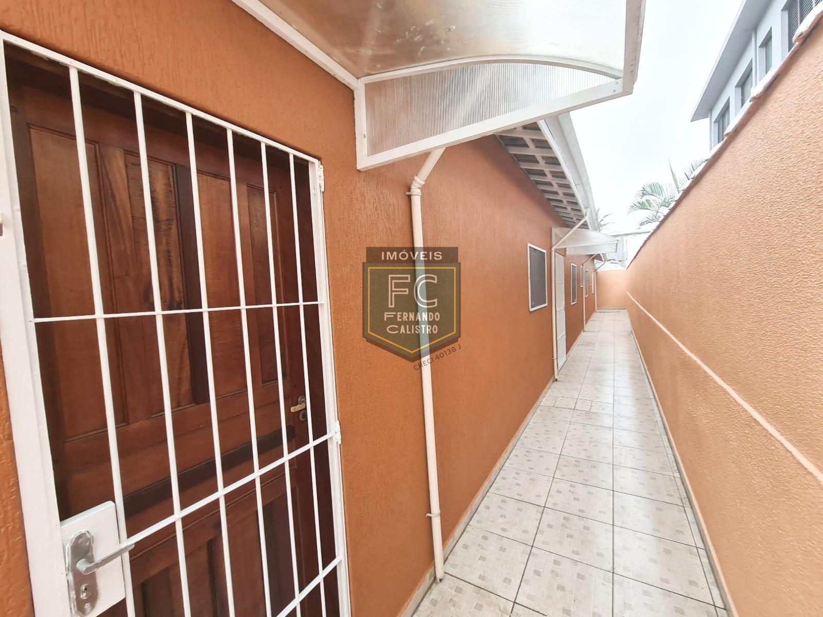 Casa Térrea 3 Dormitórios (1 Suíte) Reformada, Área Gourmet Coberta c/ Churrasqueira, 2 Vagas, 50 mts da Praia, Financia, Sta Eugênia, Mongaguá SP