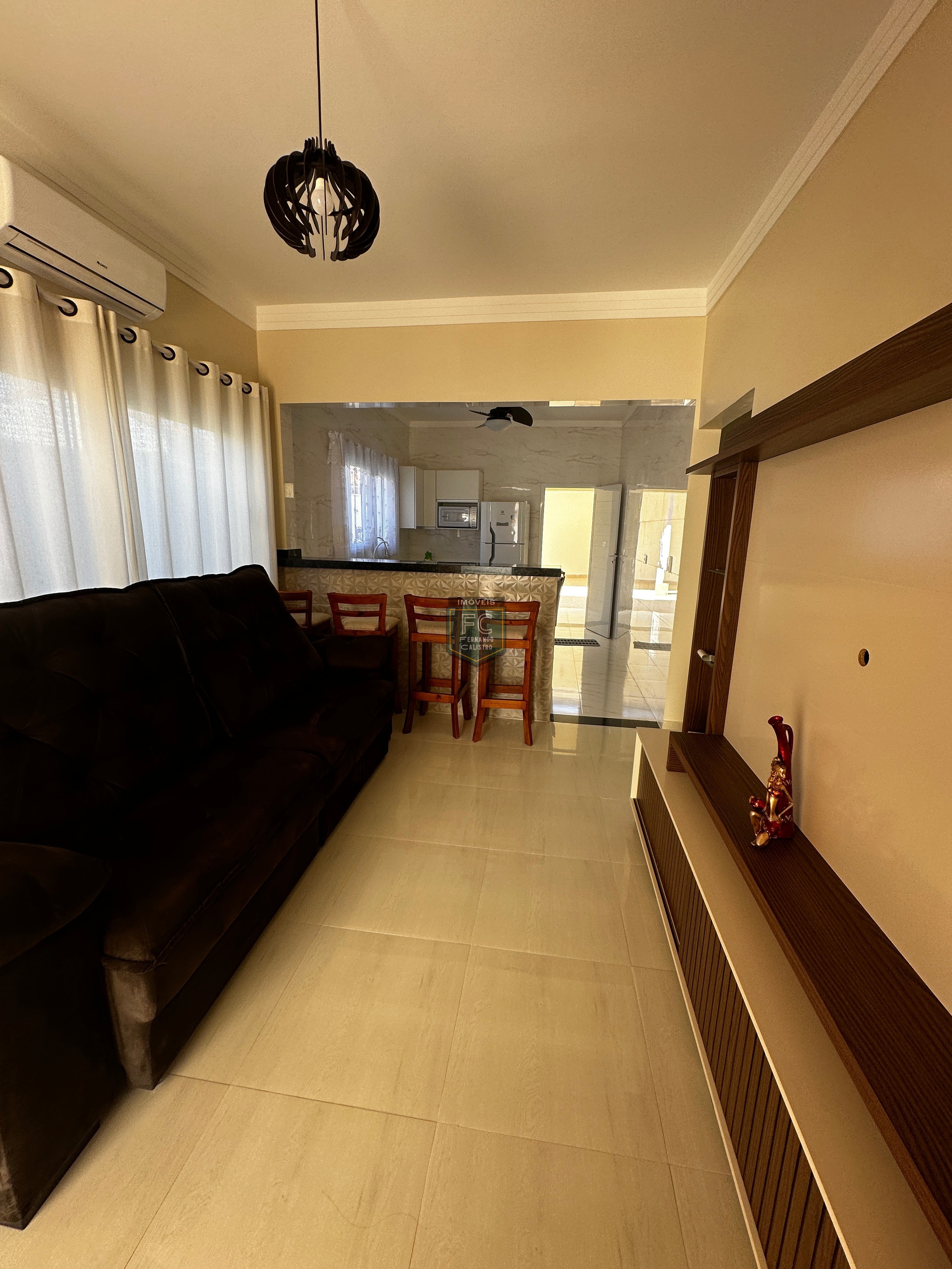 Casa lote inteiro 3 suítes (1 na edícula), mobiliada, ar con