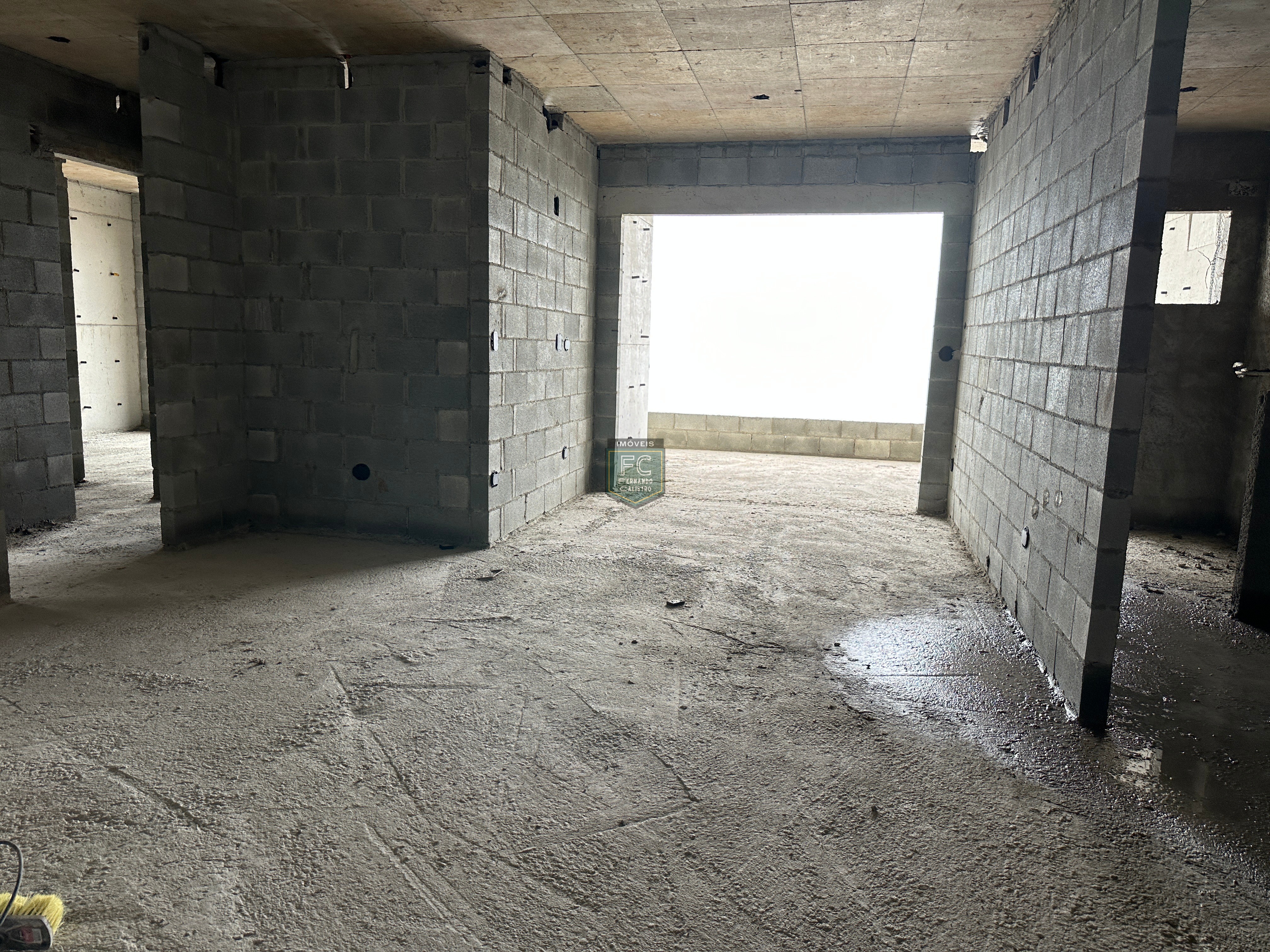 Apartamento 2 dormitórios (1 suíte) altíssimo padrão em obras, varanda gourmet vista mar, financia/permuta, local nobre, centro histórico mongaguá sp