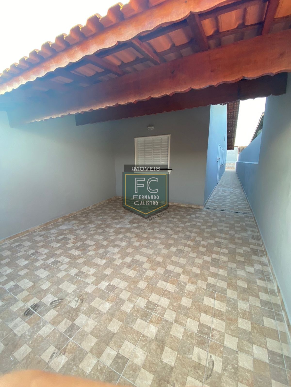 Casa térrea nova 2 dormitórios (1 suíte), quintal, piscina, 