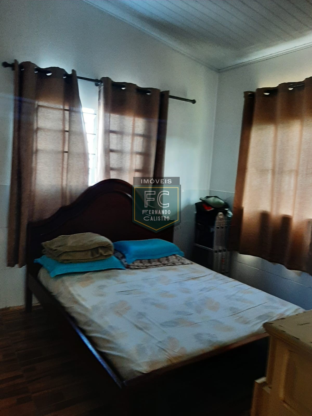 Imóvel c/ 2 casas p/ uso residencial / comercial, reformado, 2 dormitórios cada, área gourmet c/ churrasqueira, 2 vagas, pedreira, centro, mongaguá sp