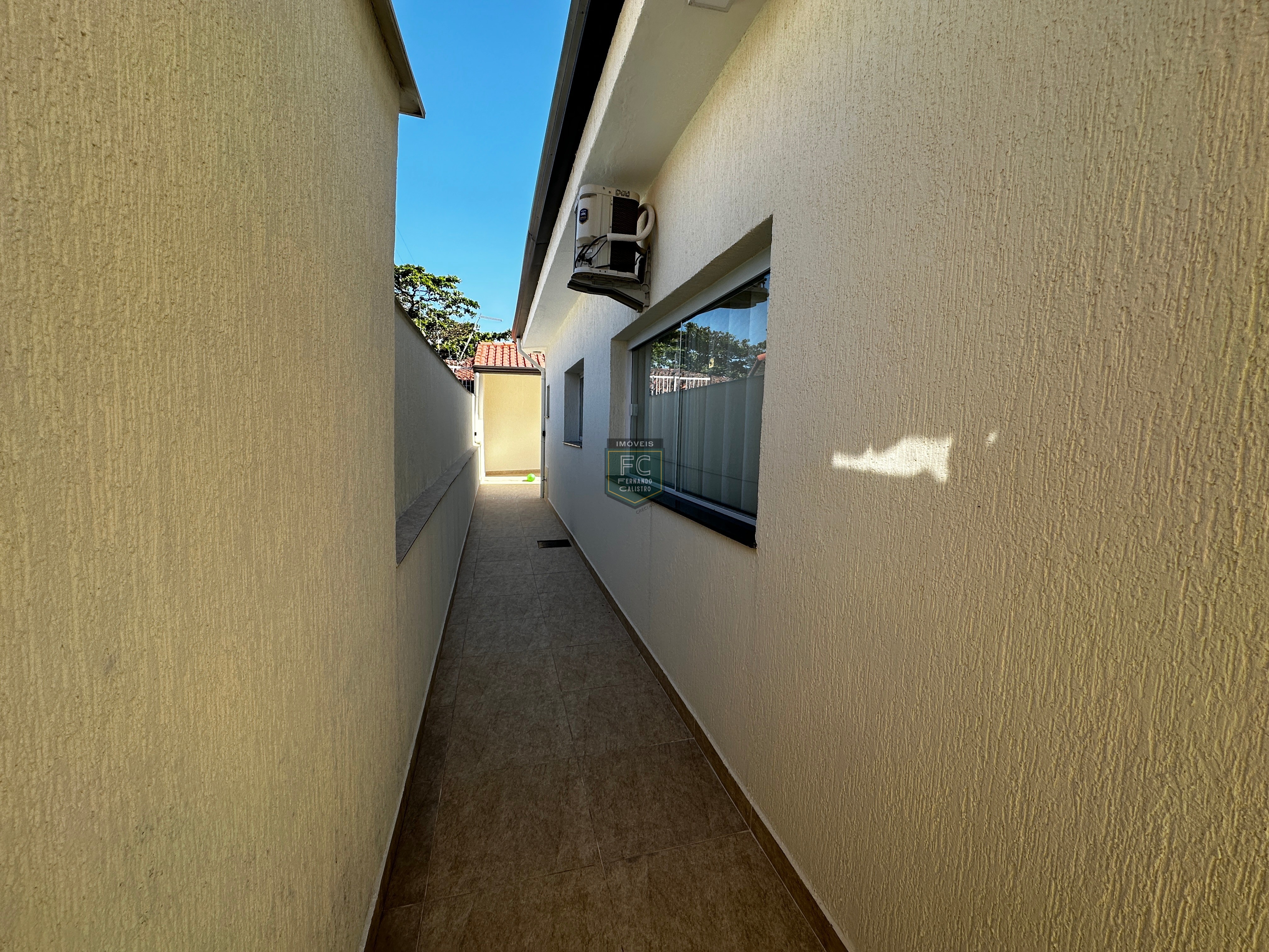 Casa Lote Inteiro 3 Suítes (1 na Edícula), Mobiliada, Ar Condicionado, Piscina, Espaço Gourmet, 3 Vagas, 35 mts da Praia, Bal Flórida, Praia Grande SP