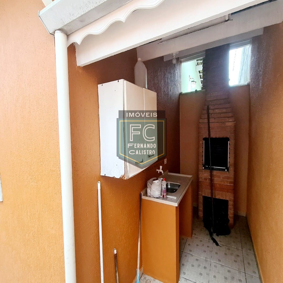 Casa Térrea 3 Dormitórios (1 Suíte) Reformada, Área Gourmet Coberta c/ Churrasqueira, 2 Vagas, 50 mts da Praia, Financia, Sta Eugênia, Mongaguá SP