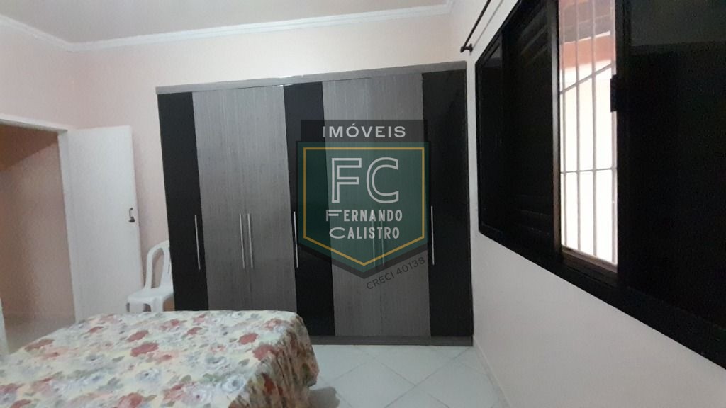 Casa Térrea Reformada 2 Dormitórios + Edícula c/ WC, Quintal c/ Epaço Coberto, 2 Vagas Cobertas, Financiamento Bancário, Jd Imperador, Praia Grande SP