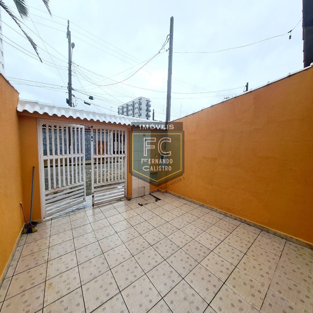 Casa térrea 3 dormitórios (1 suíte) reformada, área gourmet 