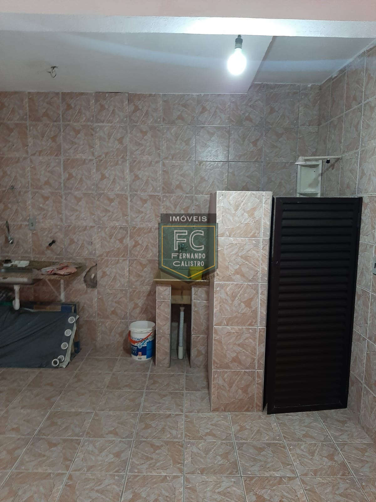 Imóvel c/ 2 casas p/ uso residencial / comercial, reformado,
