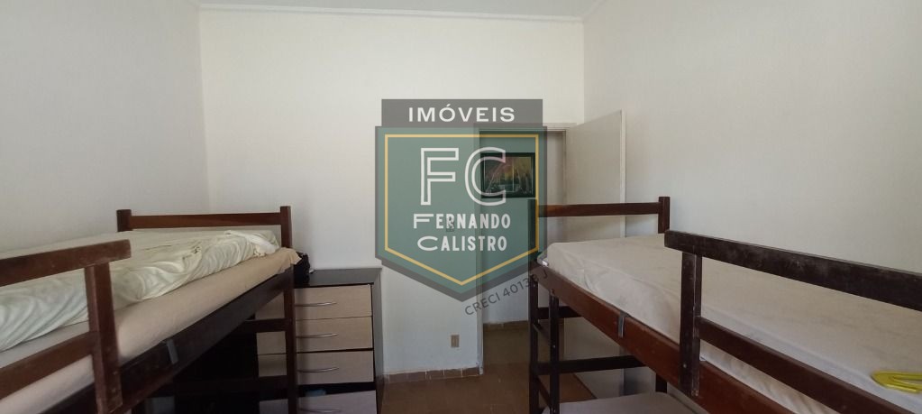 Casa térrea c/ piscina a passos da praia, 2 dormitórios, 2 banheiros, 3 vagas cobertas, $ imperdível, financiamento bancário, jd real, praia grande sp