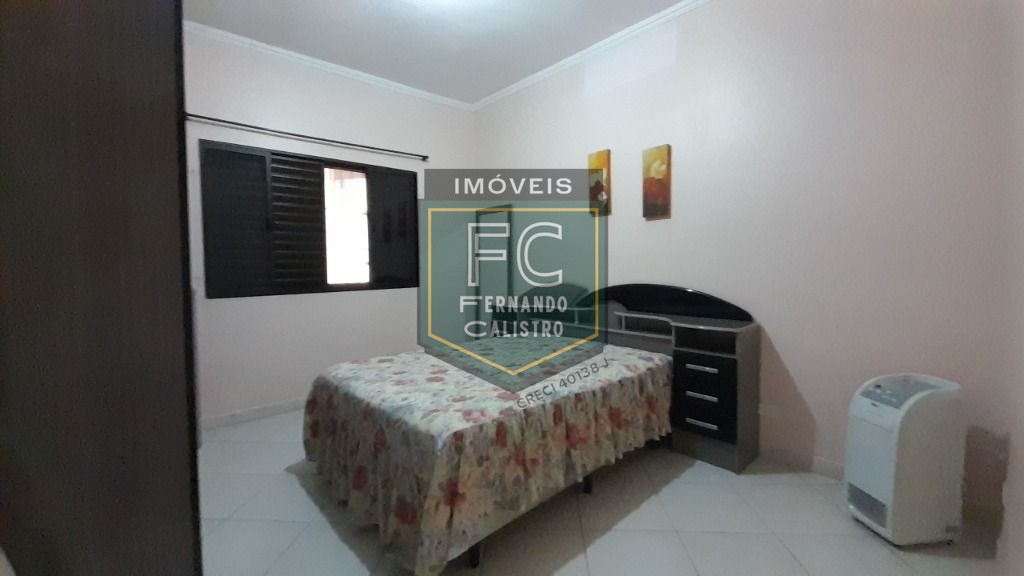 Casa térrea reformada 2 dormitórios edícula c/ wc, quintal c