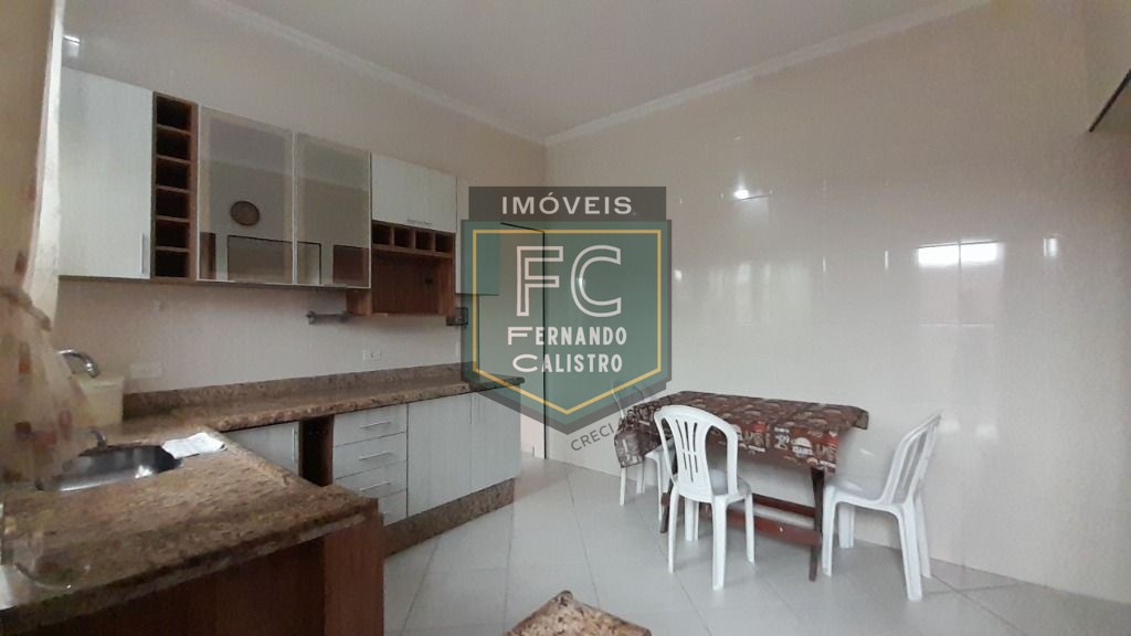 Casa Térrea Reformada 2 Dormitórios + Edícula c/ WC, Quintal c/ Epaço Coberto, 2 Vagas Cobertas, Financiamento Bancário, Jd Imperador, Praia Grande SP