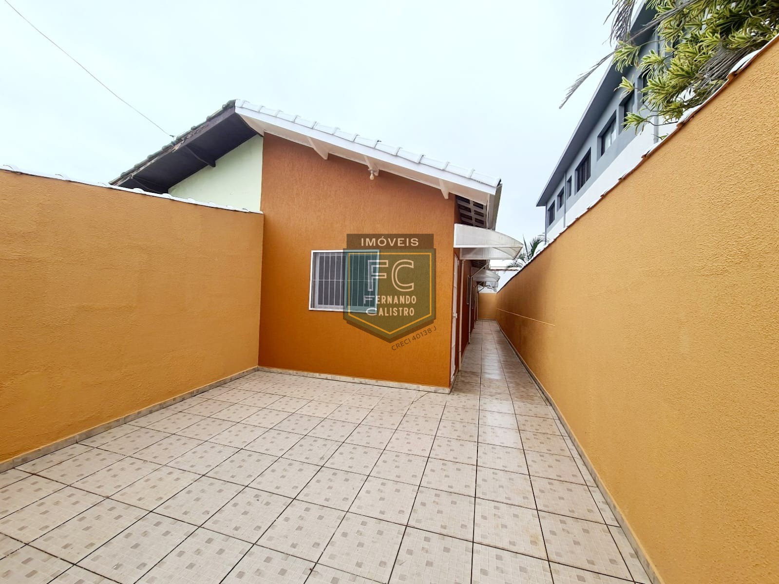Casa térrea 3 dormitórios (1 suíte) reformada, área gourmet 