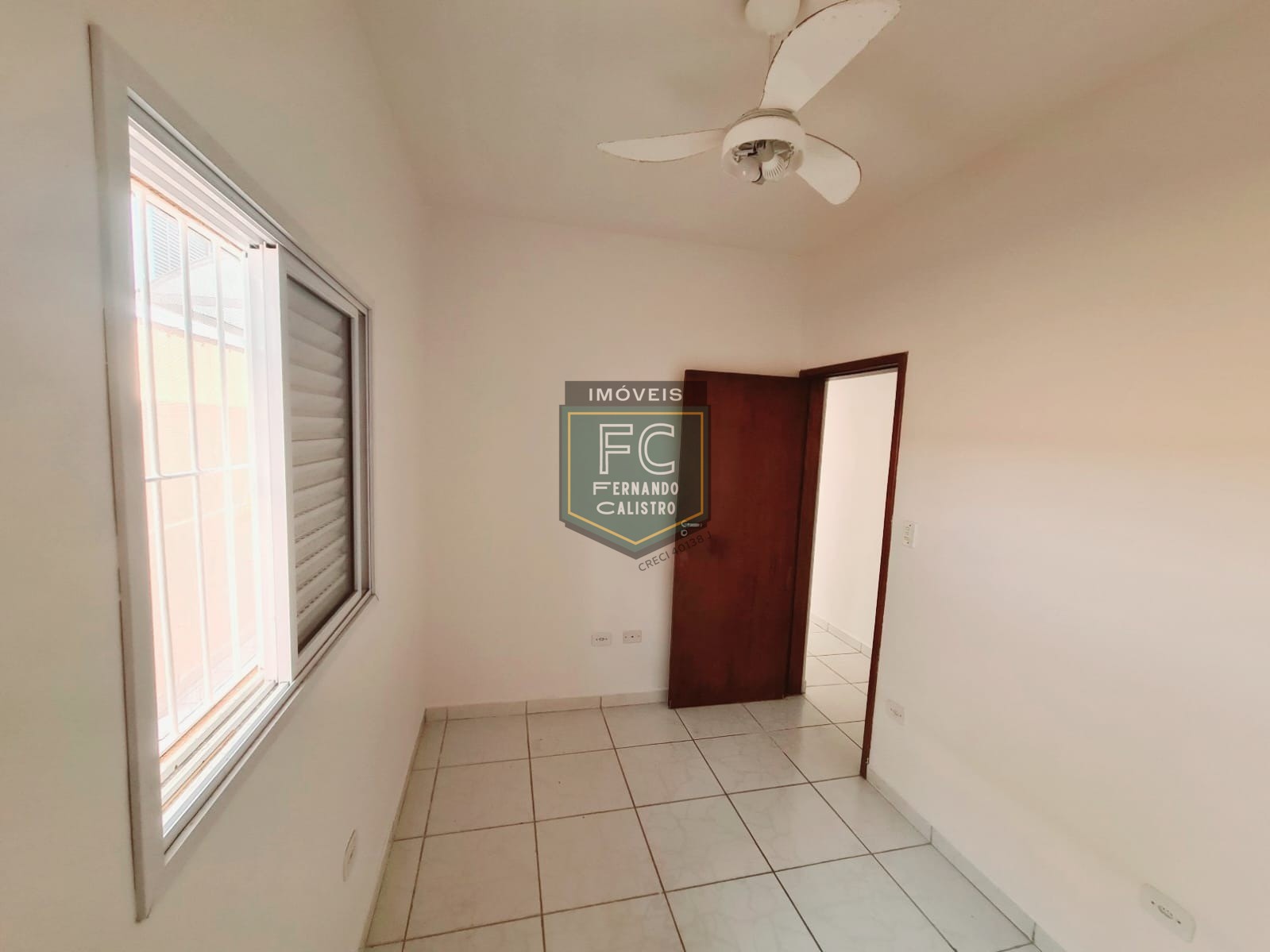 Casa Térrea 3 Dormitórios (1 Suíte) Reformada, Área Gourmet Coberta c/ Churrasqueira, 2 Vagas, 50 mts da Praia, Financia, Sta Eugênia, Mongaguá SP