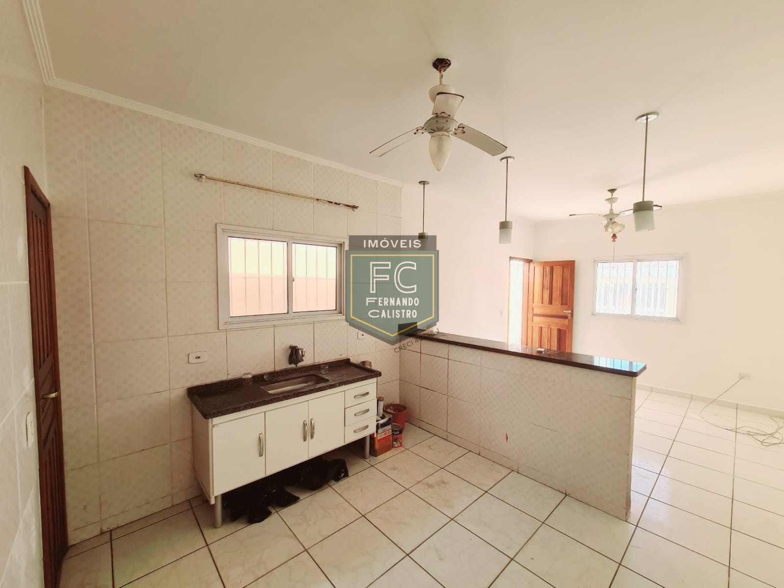 Casa térrea 3 dormitórios (1 suíte) reformada, área gourmet 