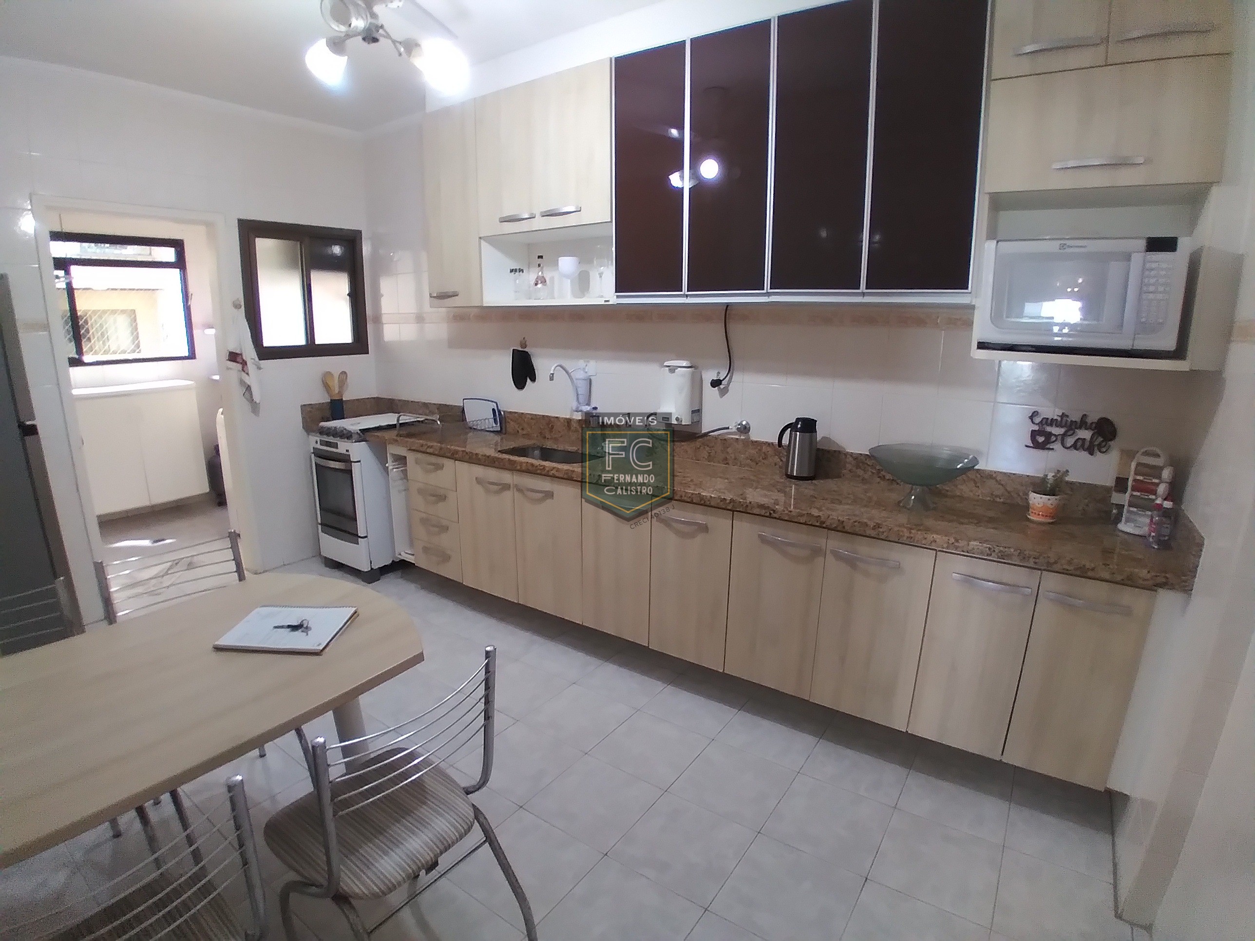 Apartamento 3 Dormitórios (1 Suíte) Frente, Varanda Envidraçada c/ Vista Mar, Móveis Planejados, Condomínio Clube de Luxo, Local Nobre, Mongaguá SP