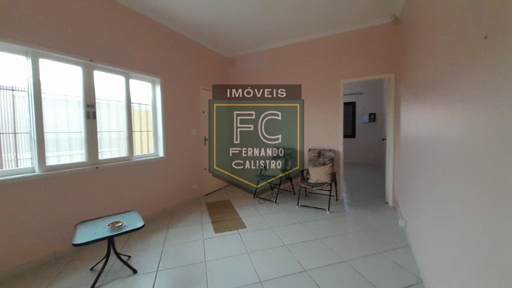 Casa térrea reformada 2 dormitórios edícula c/ wc, quintal c