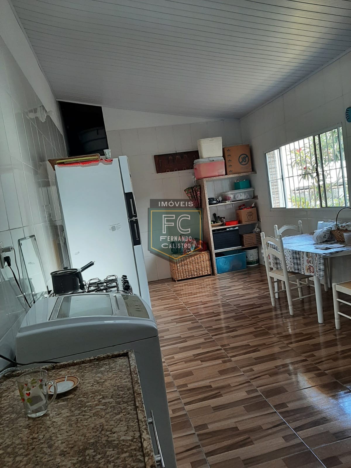 Imóvel c/ 2 casas p/ uso residencial / comercial, reformado, 2 dormitórios cada, área gourmet c/ churrasqueira, 2 vagas, pedreira, centro, mongaguá sp