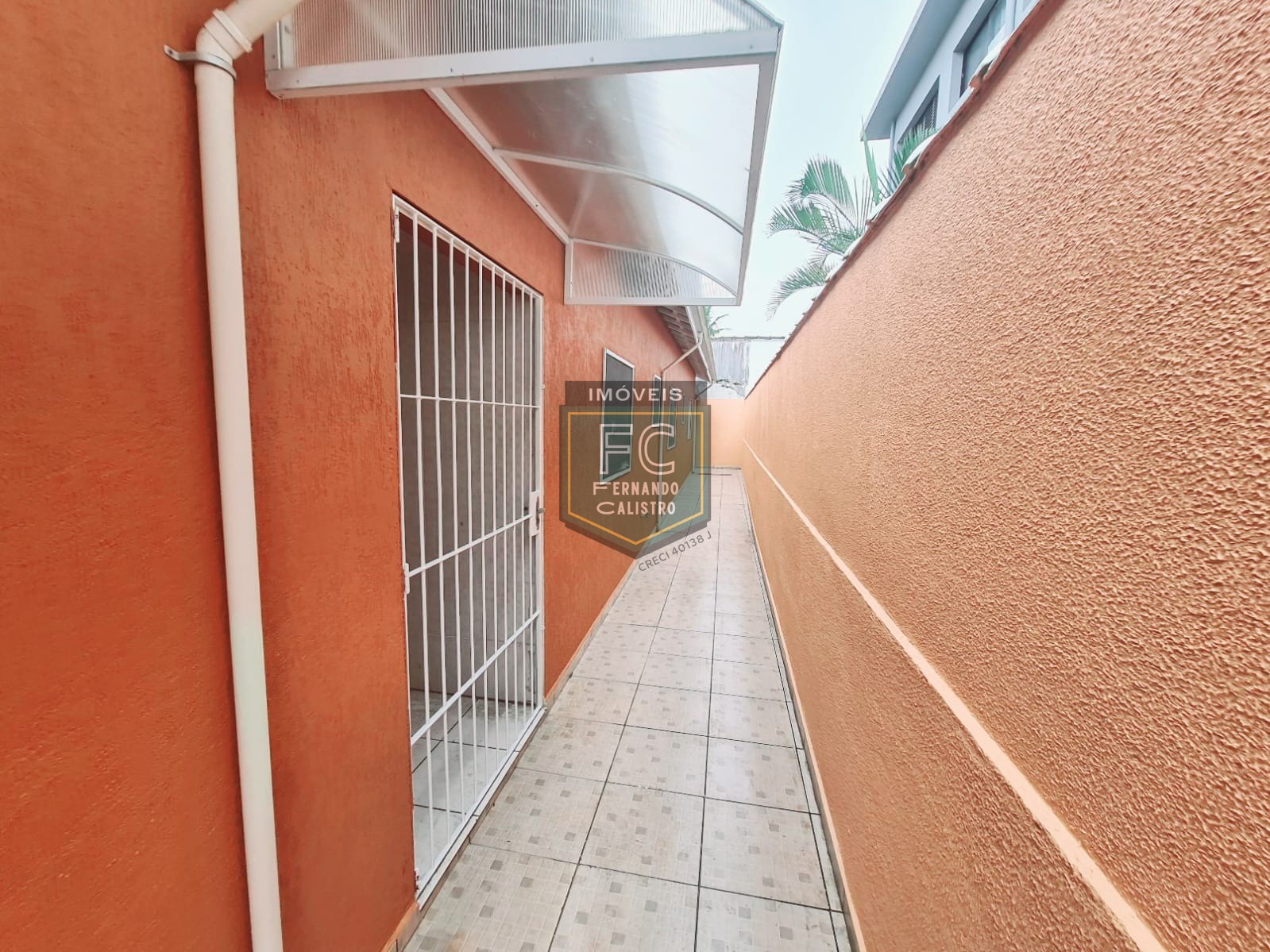 Casa térrea 3 dormitórios (1 suíte) reformada, área gourmet 