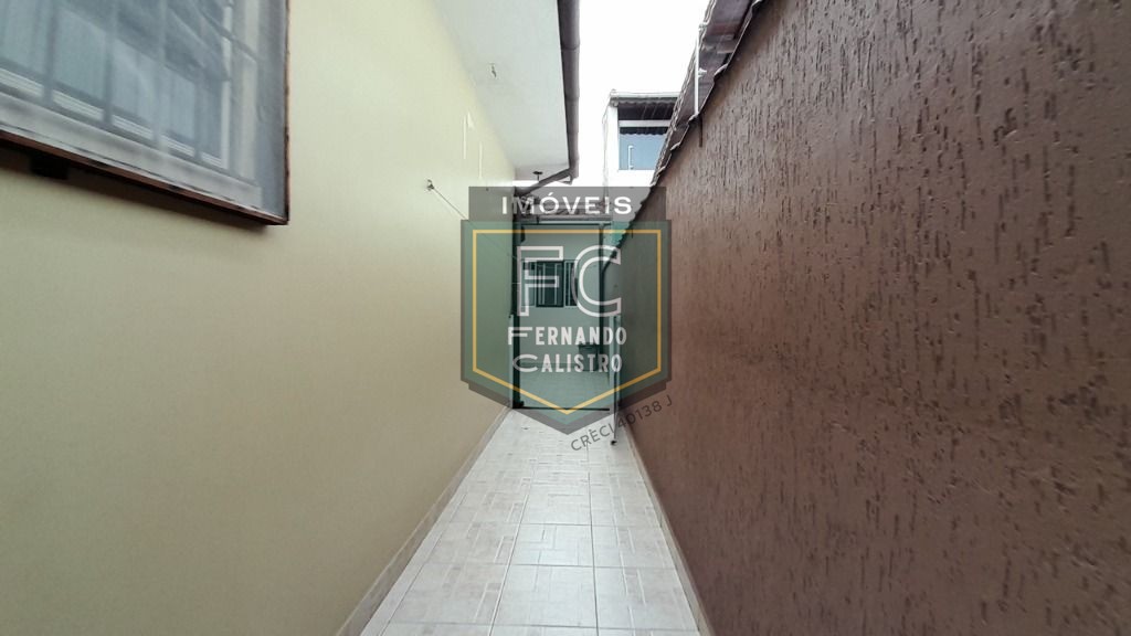 Casa Térrea Reformada 2 Dormitórios + Edícula c/ WC, Quintal c/ Epaço Coberto, 2 Vagas Cobertas, Financiamento Bancário, Jd Imperador, Praia Grande SP