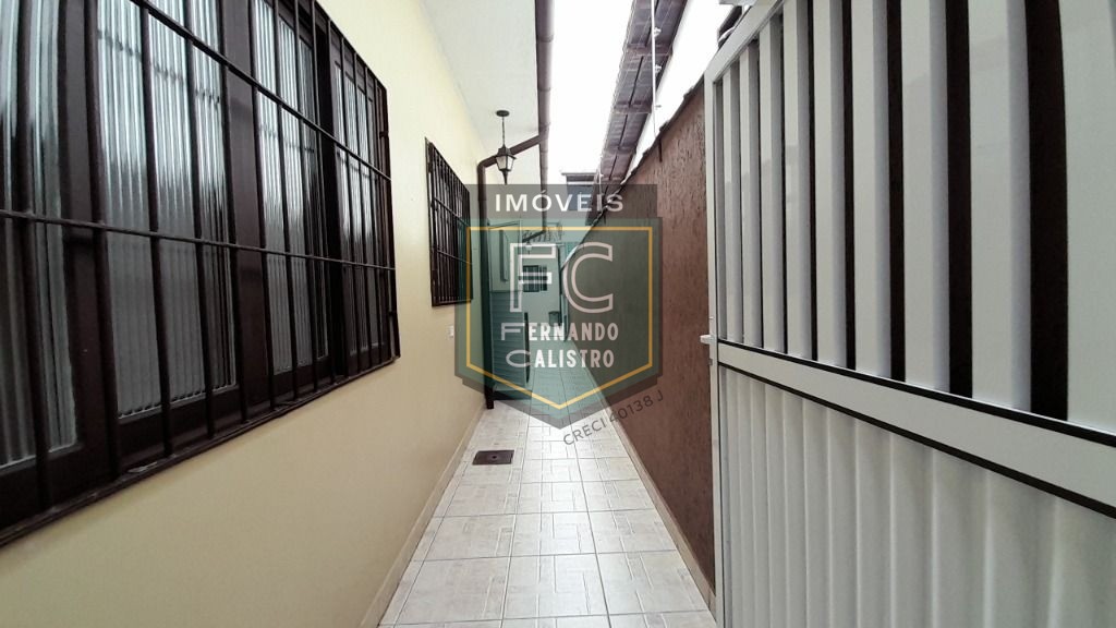 Casa térrea reformada 2 dormitórios edícula c/ wc, quintal c