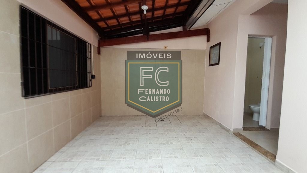 Casa Térrea Reformada 2 Dormitórios + Edícula c/ WC, Quintal c/ Epaço Coberto, 2 Vagas Cobertas, Financiamento Bancário, Jd Imperador, Praia Grande SP