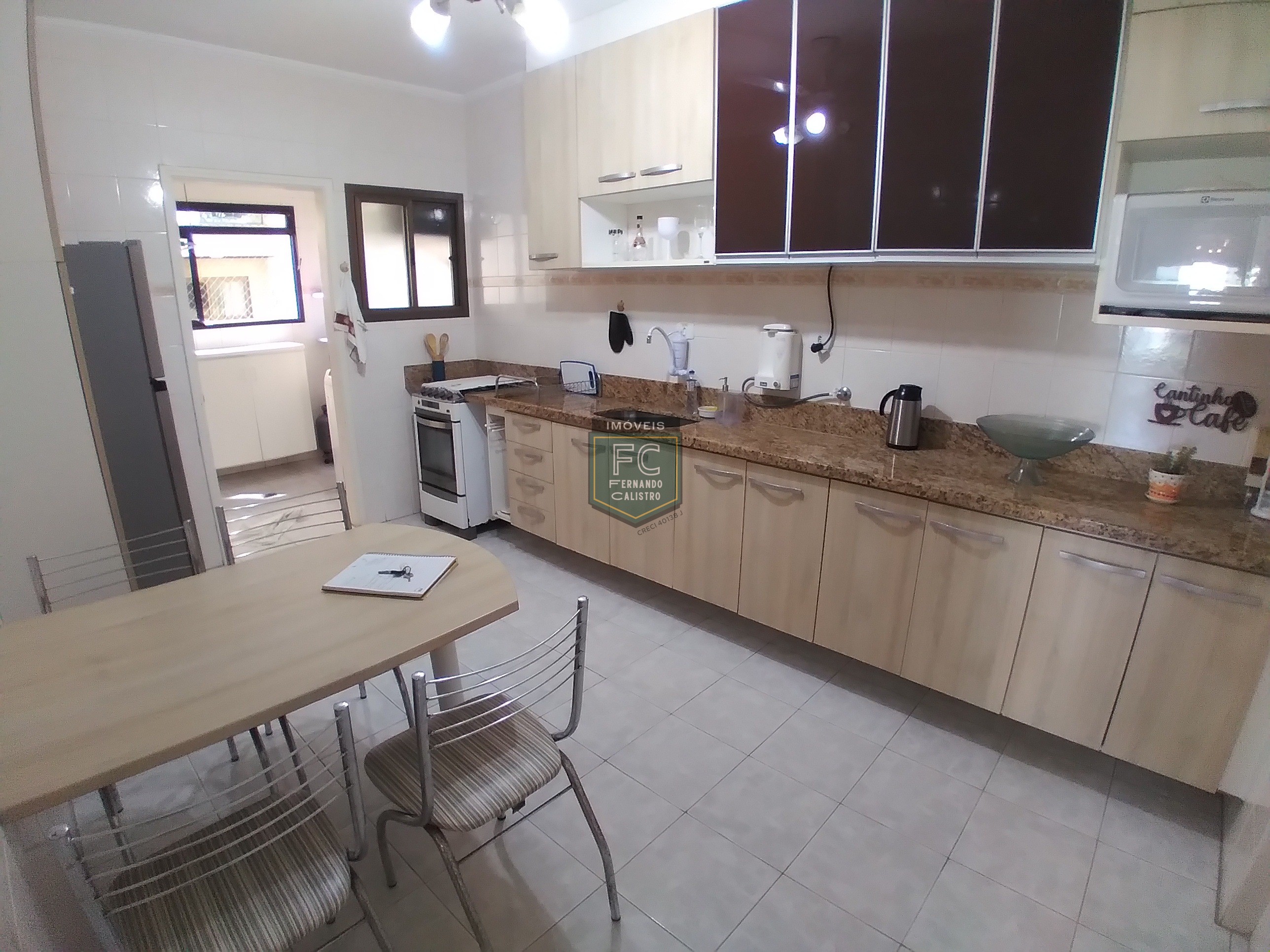 Apartamento 3 Dormitórios (1 Suíte) Frente, Varanda Envidraçada c/ Vista Mar, Móveis Planejados, Condomínio Clube de Luxo, Local Nobre, Mongaguá SP
