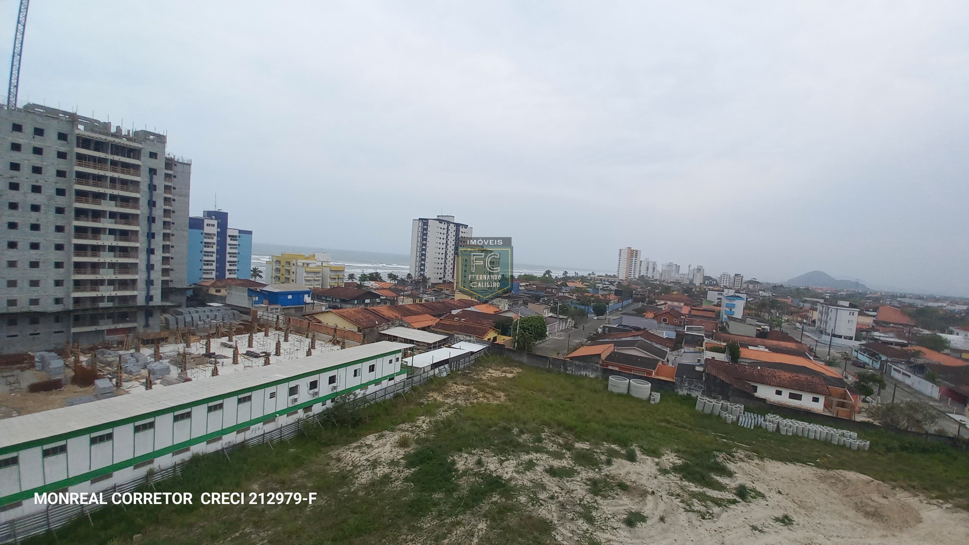 Apartamento alto padrão 1 dormitório, 57 m², varanda envidraçada c/ vista p/ o mar, 100 mts da praia, financiamento, permuta, vera cruz, mongaguá - sp