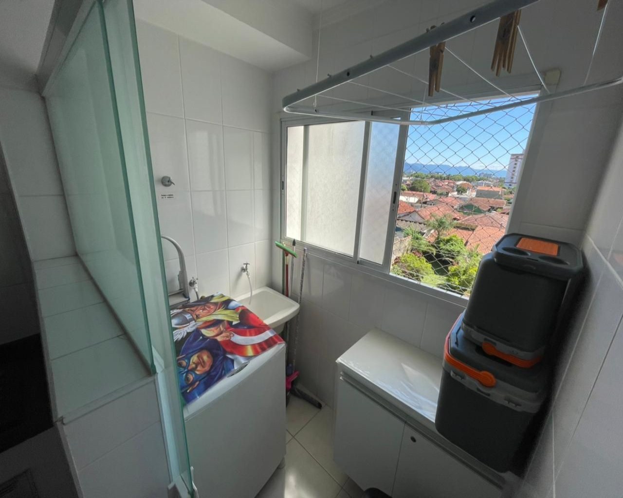 Apto mobiliado, pé na areia, c/ 2 dorm., 78 m² - caiçara - praia grande/sp