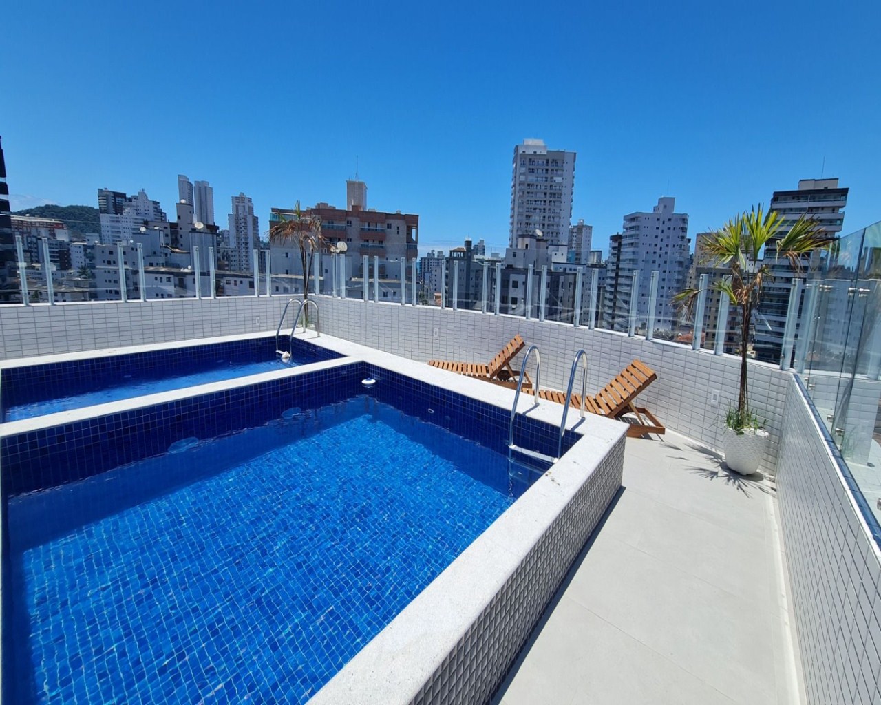 Oportunidade!!! apto 01 dorm., localização privilegiada à venda, 53 m² - vila guilhermina - praia grande/sp.