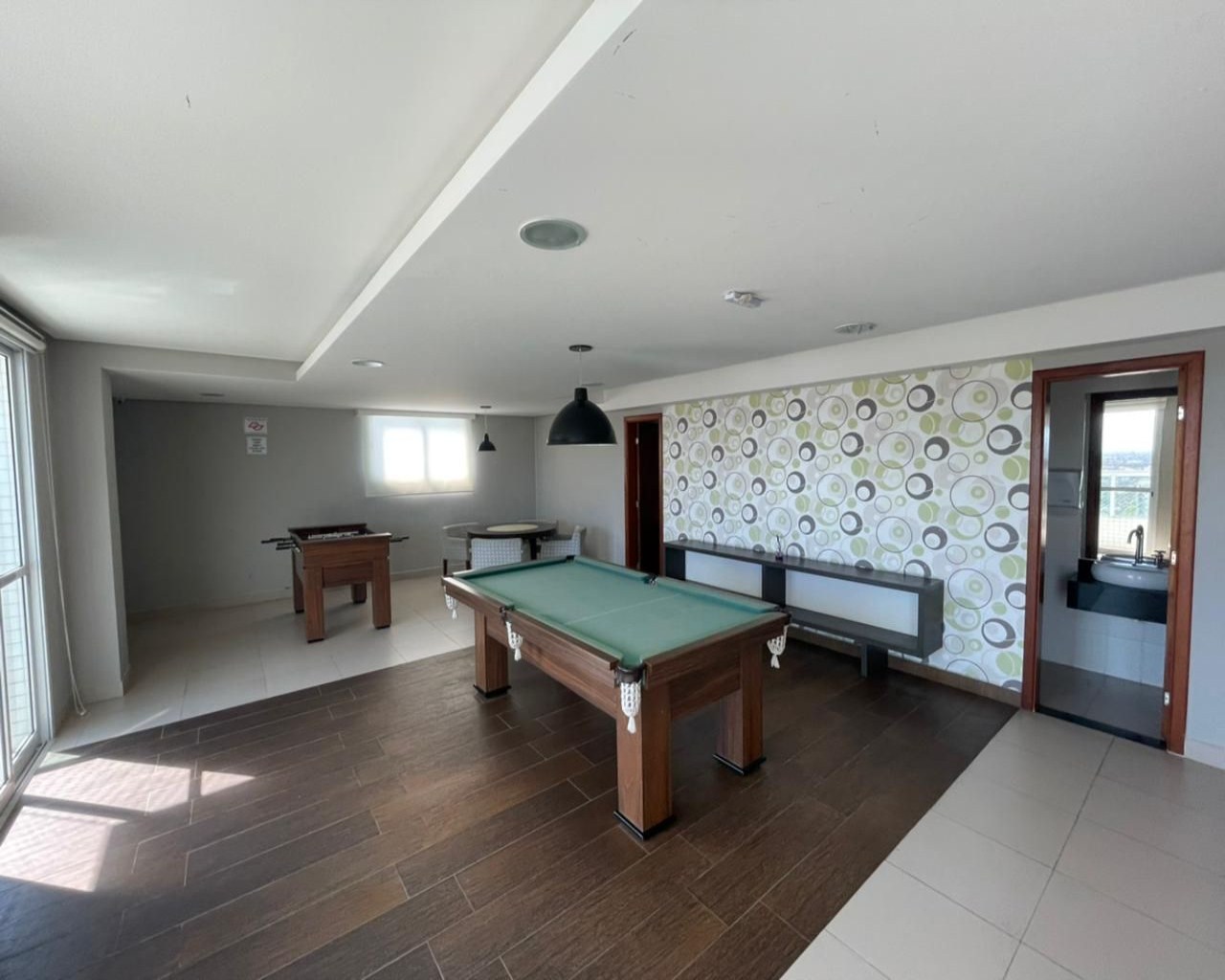 Apto mobiliado, pé na areia, c/ 2 dorm., 78 m² - caiçara - praia grande/sp