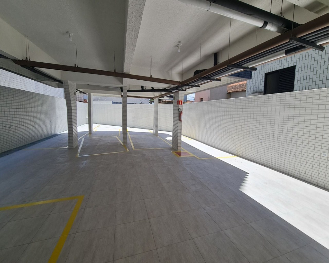 Oportunidade!!! apto 01 dorm., localização privilegiada à venda, 53 m² - vila guilhermina - praia grande/sp.