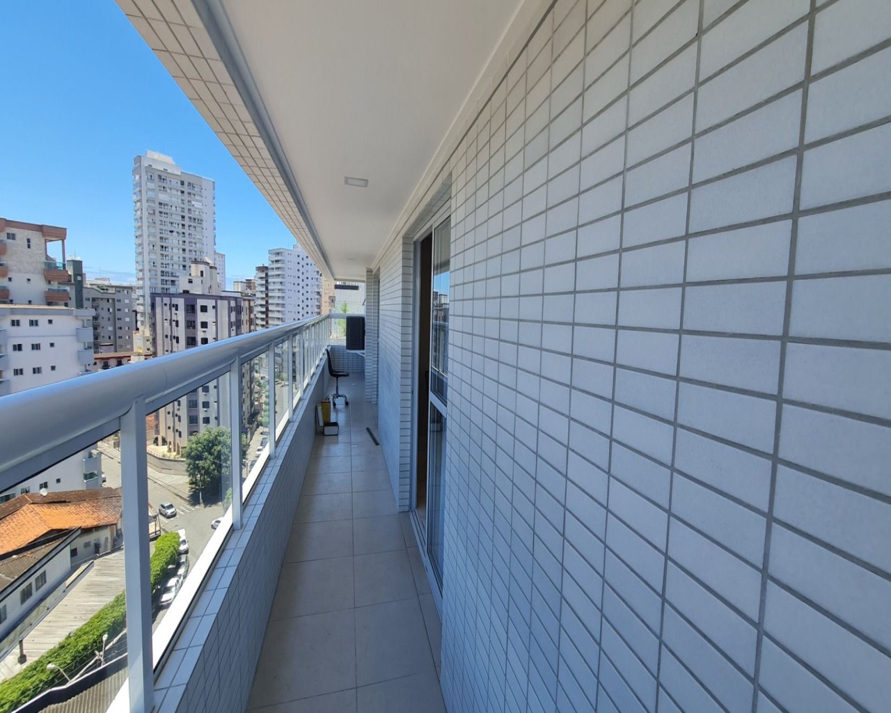 Oportunidade!!! apto 01 dorm., localização privilegiada à venda, 53 m² - vila guilhermina - praia grande/sp.