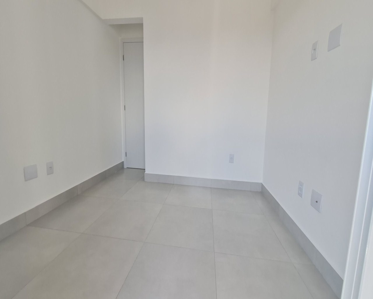 Oportunidade!!! apto 01 dorm., localização privilegiada à venda, 53 m² - vila guilhermina - praia grande/sp.