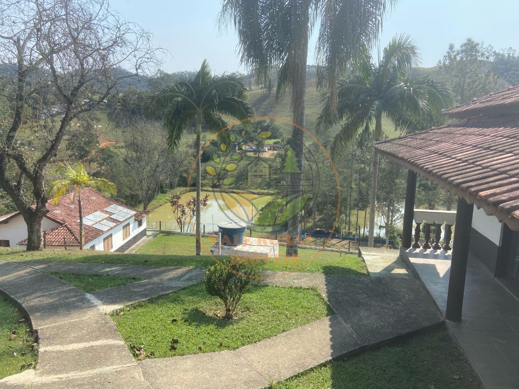 Sítio, 3 quartos, 28800 m² - Foto 1