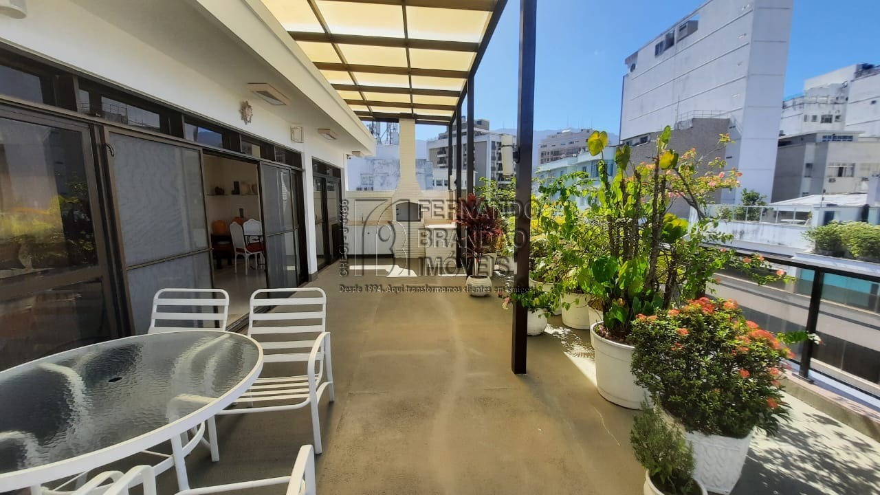 Cobertura à venda com 3 quartos, 430m² - Foto 1