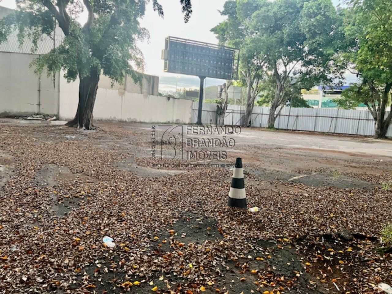 Loteamento e Condomínio, 1850 m² - Foto 3