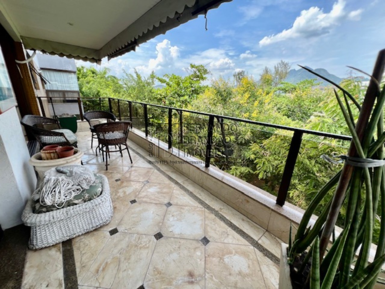 Cobertura, 3 quartos, 218 m² - Foto 4