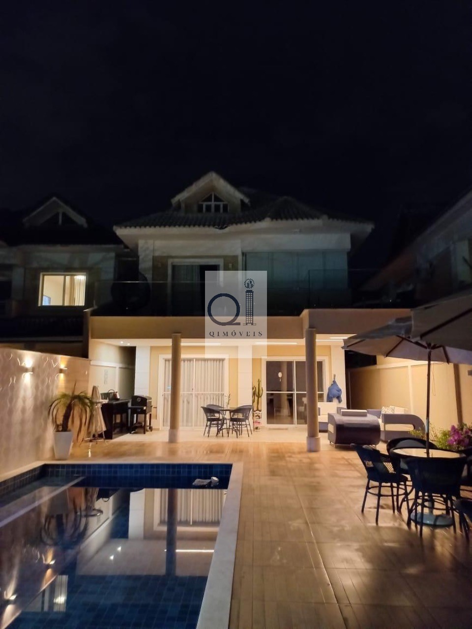 Casa no Recreio dos Bandeirantes, Rio de Janeiro - 4 quartos, 3 suítes, 3 salas, 6 banheiros, 3 vagas, 310m². Aproveite!