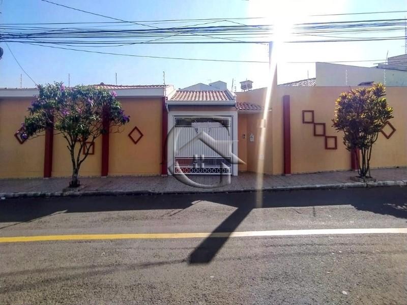 CASA RESIDENCIAL À VENDA, FRAGATA, MARÍLIA - .