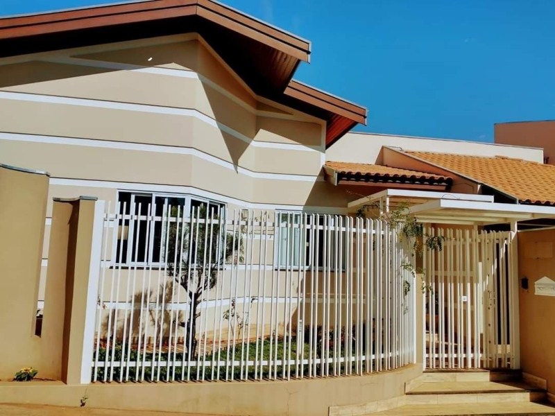 CASA COM 3 DORMITÓRIOS À VENDA, 200 M² POR R$ 900.000,00 - PARQUE DAS ESMERALDAS - MARÍLIA/SP
