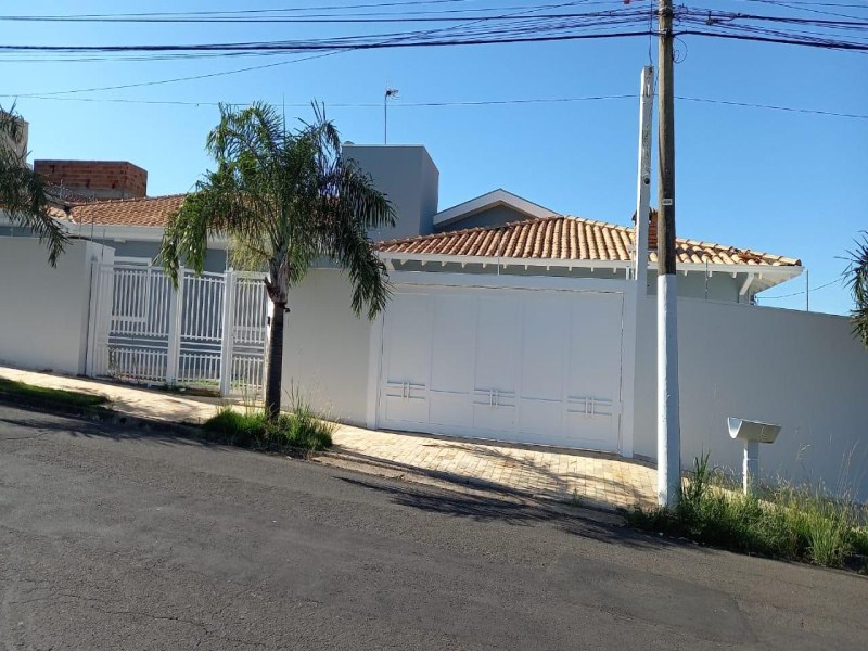 CASA COM 3 DORMITÓRIOS À VENDA, 240 M² POR R$ 980.000,00 - PARQUE DAS ESMERALDAS II - MARÍLIA/SP