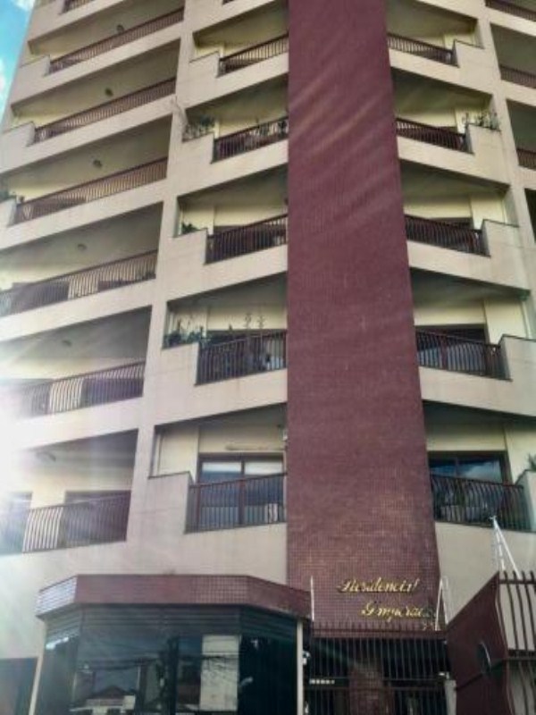 APARTAMENTO NO EDIFICIO IMPERADOR