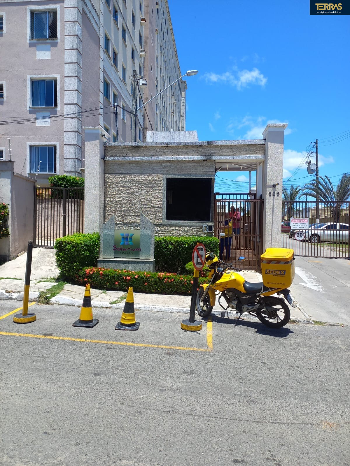 Excelente Oportunidade de deixar o aluguel , apartamento de 2/4, condominio fechado com infrasetrutura e area de lazer!